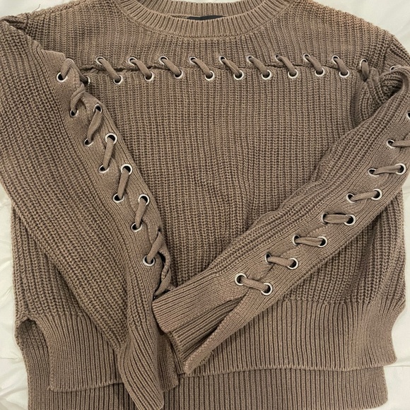 Laced sweater - Picture 1 of 5